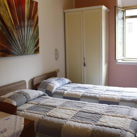 Albergo Elisa Comano  Buitenkant foto